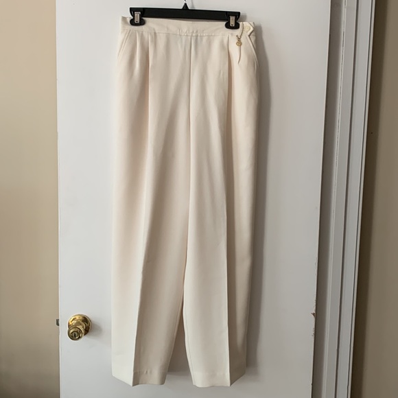 Vintage MODIANO formal pan in ivory. - Picture 5 of 10